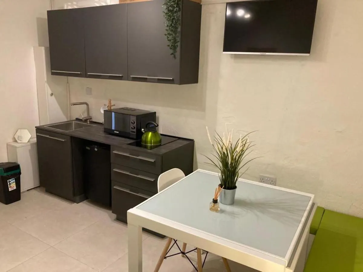Cosy 1 Bedroom Maisonette In The Heart Of La Valletta Malta